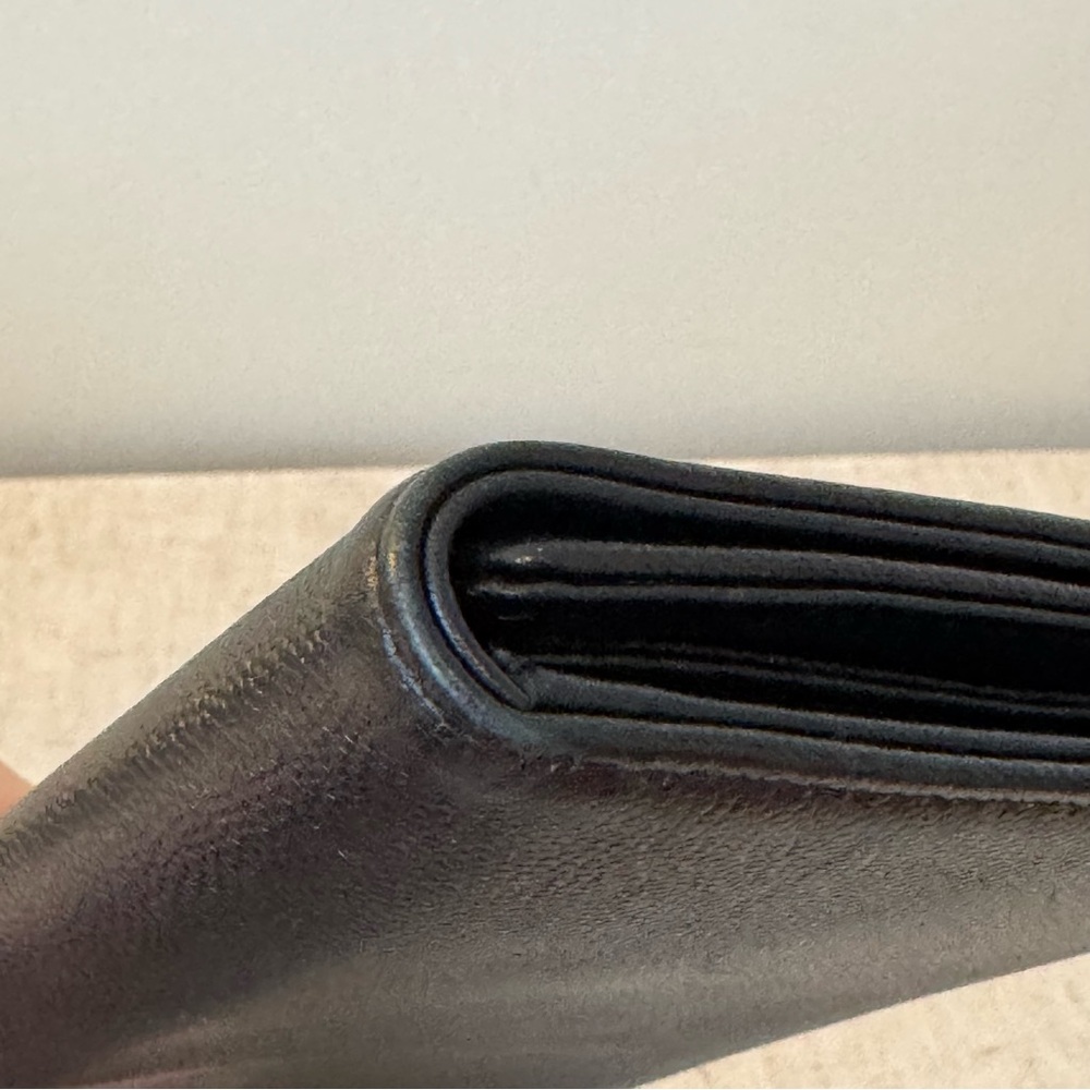 Chanel Brilliant CC Black Leather Trifold Wallet - Picture 16 of 16